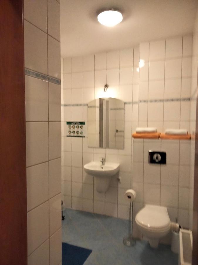 Zajazd Restauracja Machliny المظهر الخارجي الصورة